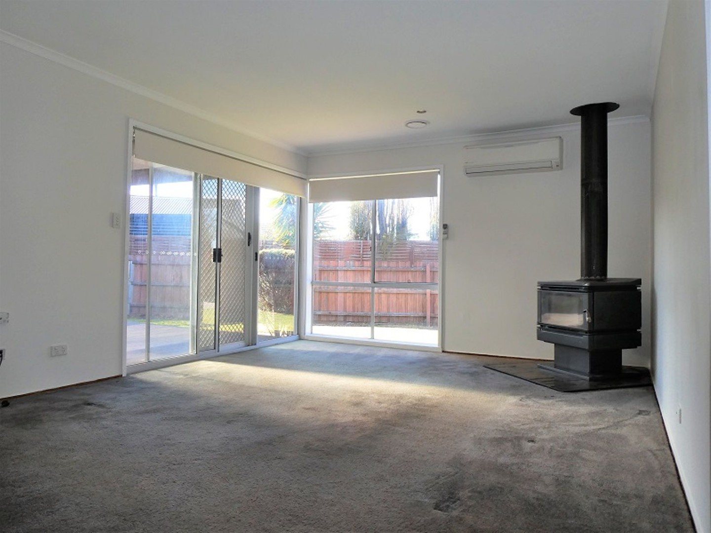 4 Xavier Court, Sunbury, VIC 3429 - Thumbnail 2 - 25/05/2019