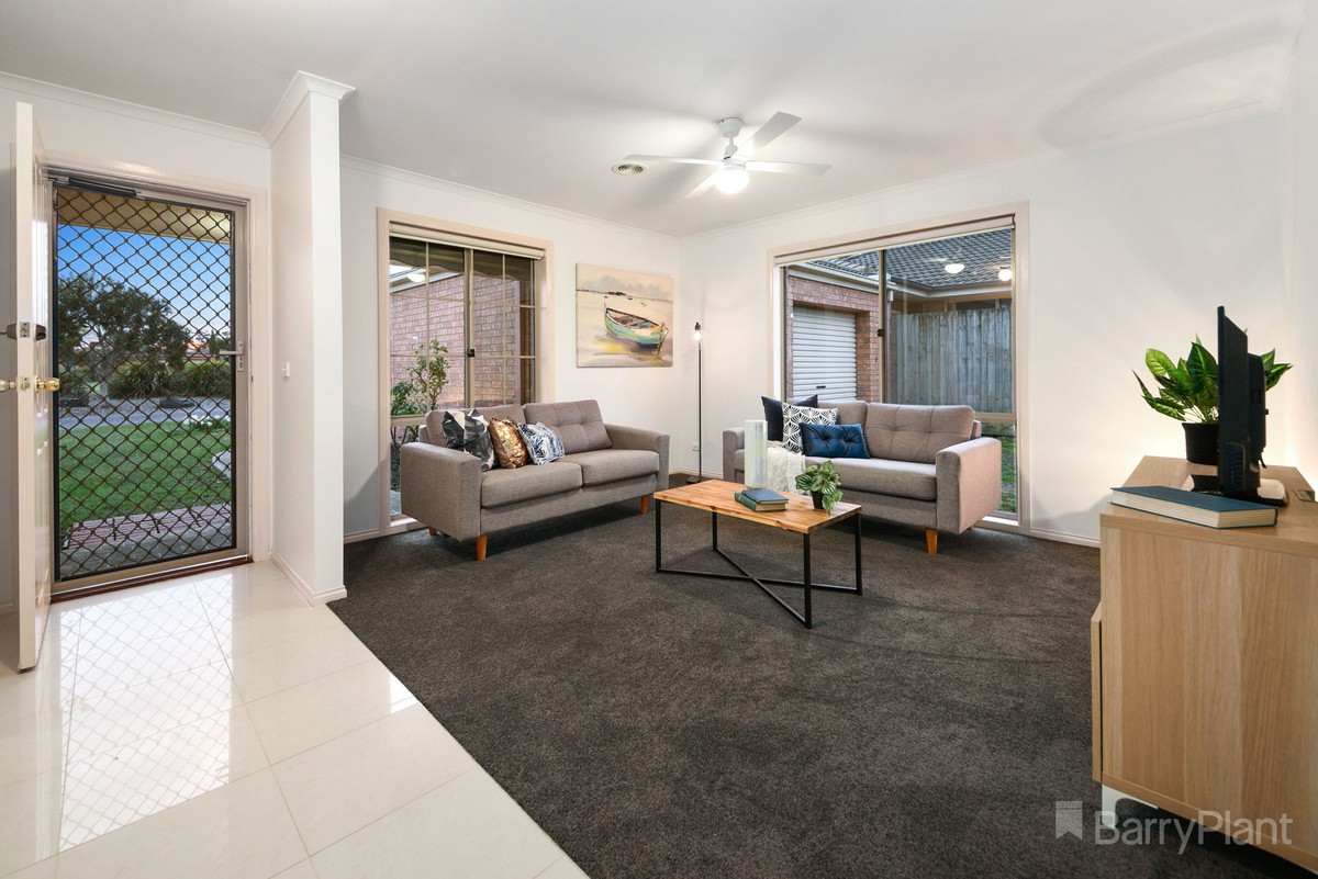 6 Gillian Place, Pakenham, VIC 3810 - Thumbnail 2 - 17/05/2019