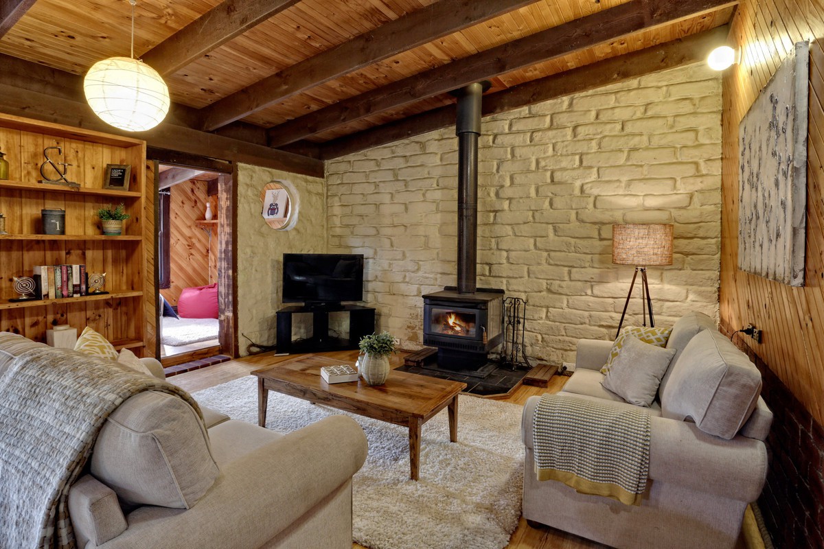 11 James Street, Selby, VIC 3159 - Thumbnail 2 - 17/05/2019