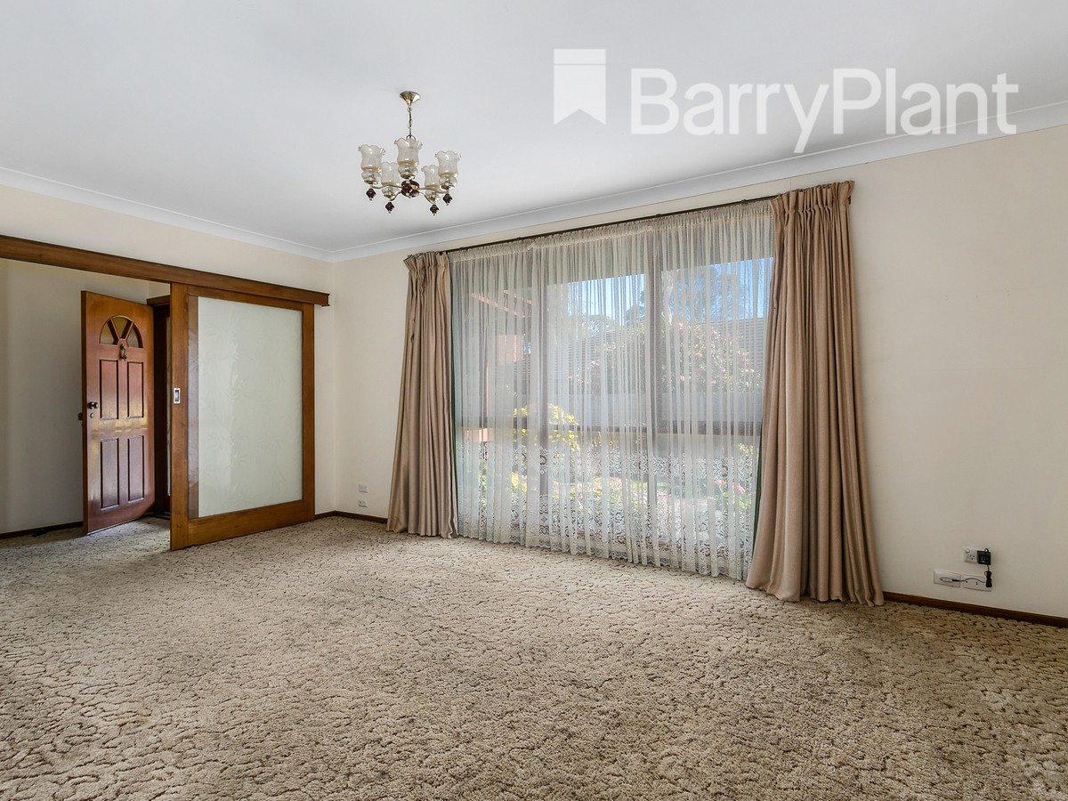 4 Elm Court, Rosebud, VIC 3939 - Thumbnail 2 - 25/05/2019