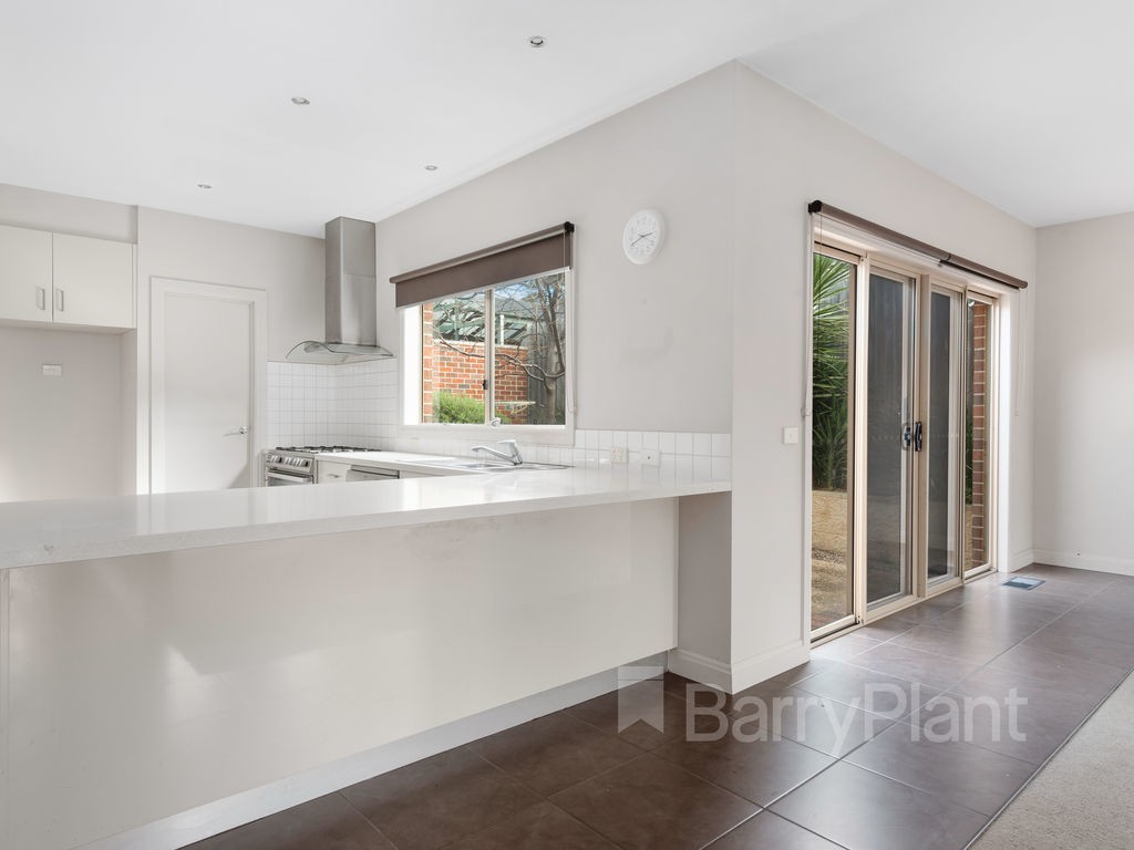 1/38 Oakern Street, Mount Waverley, VIC 3149 - Thumbnail 2 - 25/05/2019