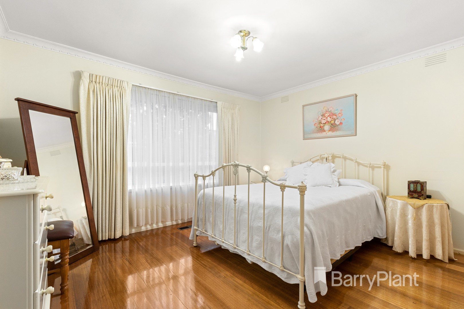 54 Caroline CrescentBlackburn North, VIC 3130, Blackburn North - Thumbnail 6