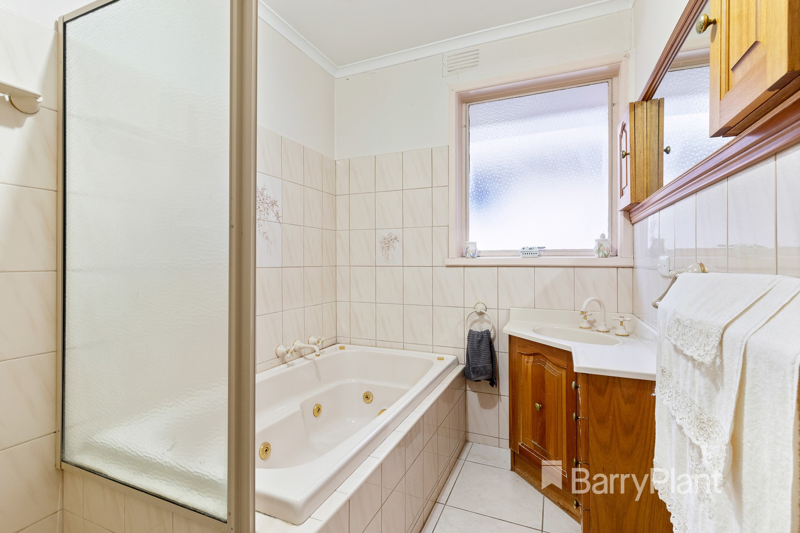 54 Caroline CrescentBlackburn North, VIC 3130, Blackburn North - Thumbnail 7