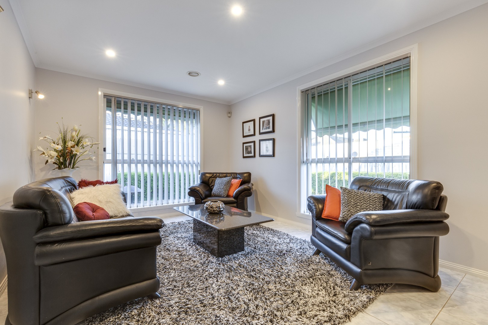 41 Heritage Gardens, Sydenham, VIC 3037 - Thumbnail 2 - 27/08/2018