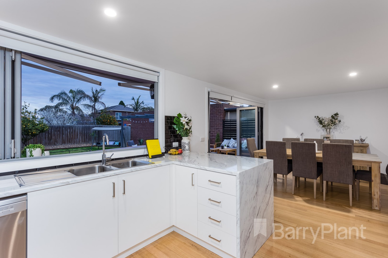 32 Victoria Street, Altona Meadows, VIC 3028 - Thumbnail 2 - 17/05/2019