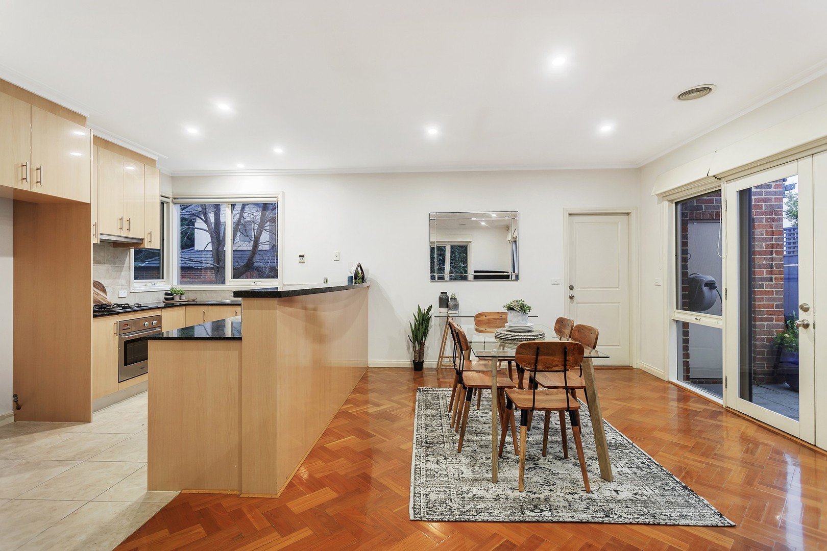 1/181 Foote StreetTemplestowe, VIC 3106, Templestowe - Thumbnail 4