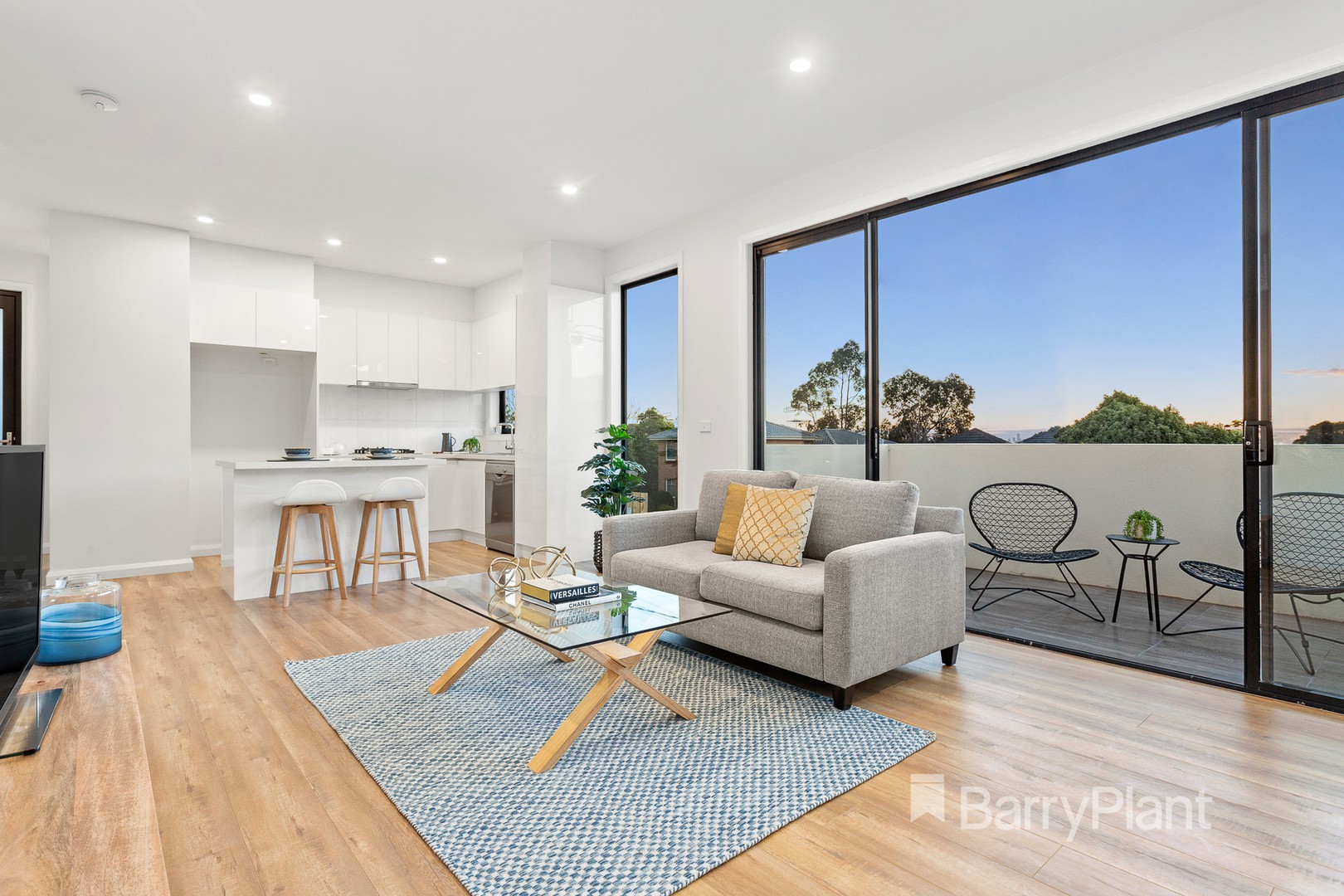 1/2 Ada Street, Doncaster, VIC 3108, Doncaster - Thumbnail 2