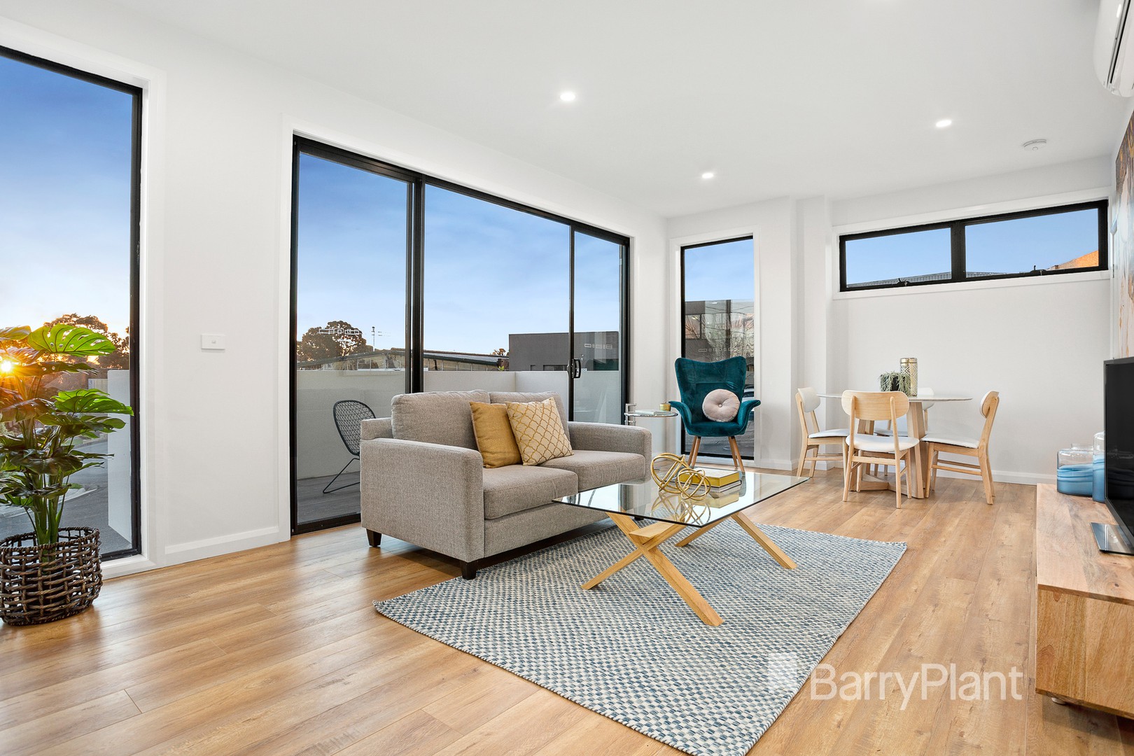 1/2 Ada Street, Doncaster, VIC 3108, Doncaster - Thumbnail 4