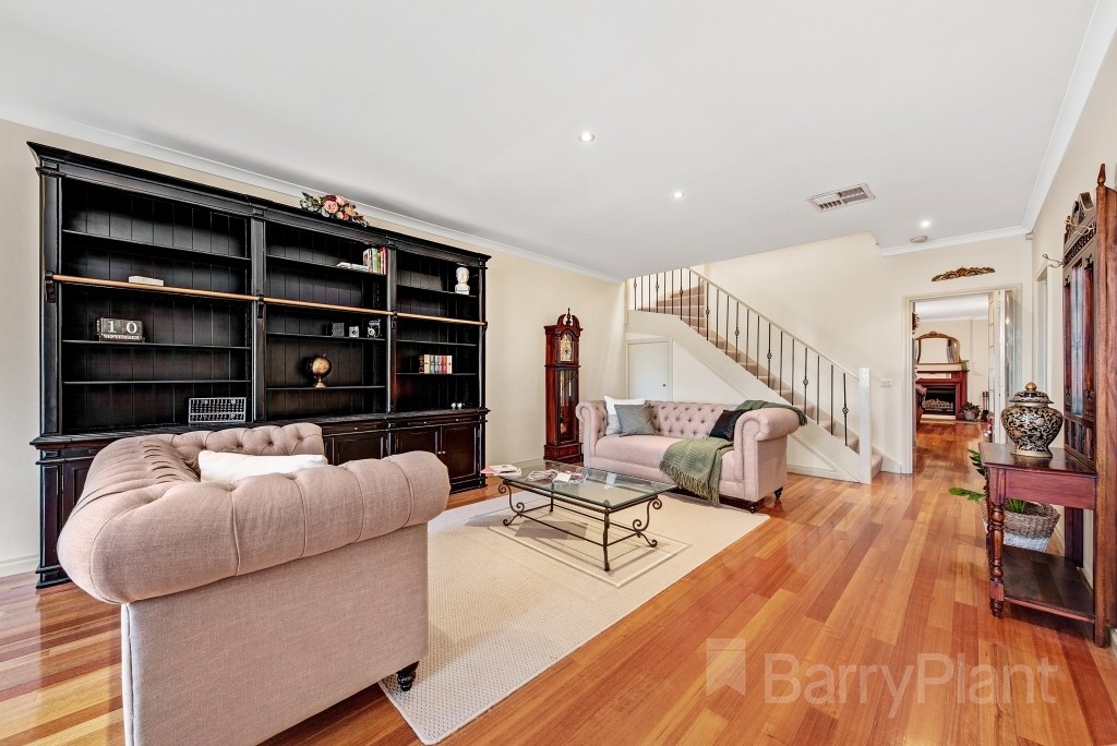 9 Catalina Court, Point Cook, VIC 3030 - Thumbnail 1 - 17/05/2019