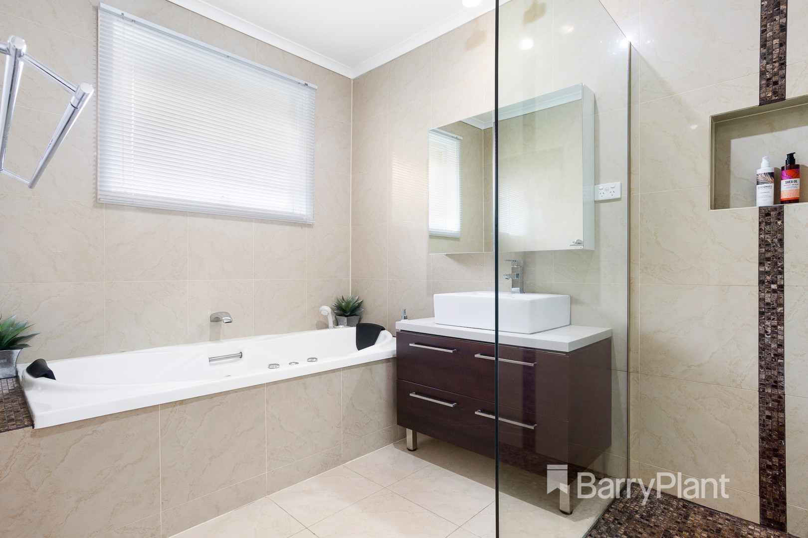 75 Summit Drive, Bulleen, VIC 3105, Bulleen - Thumbnail 4