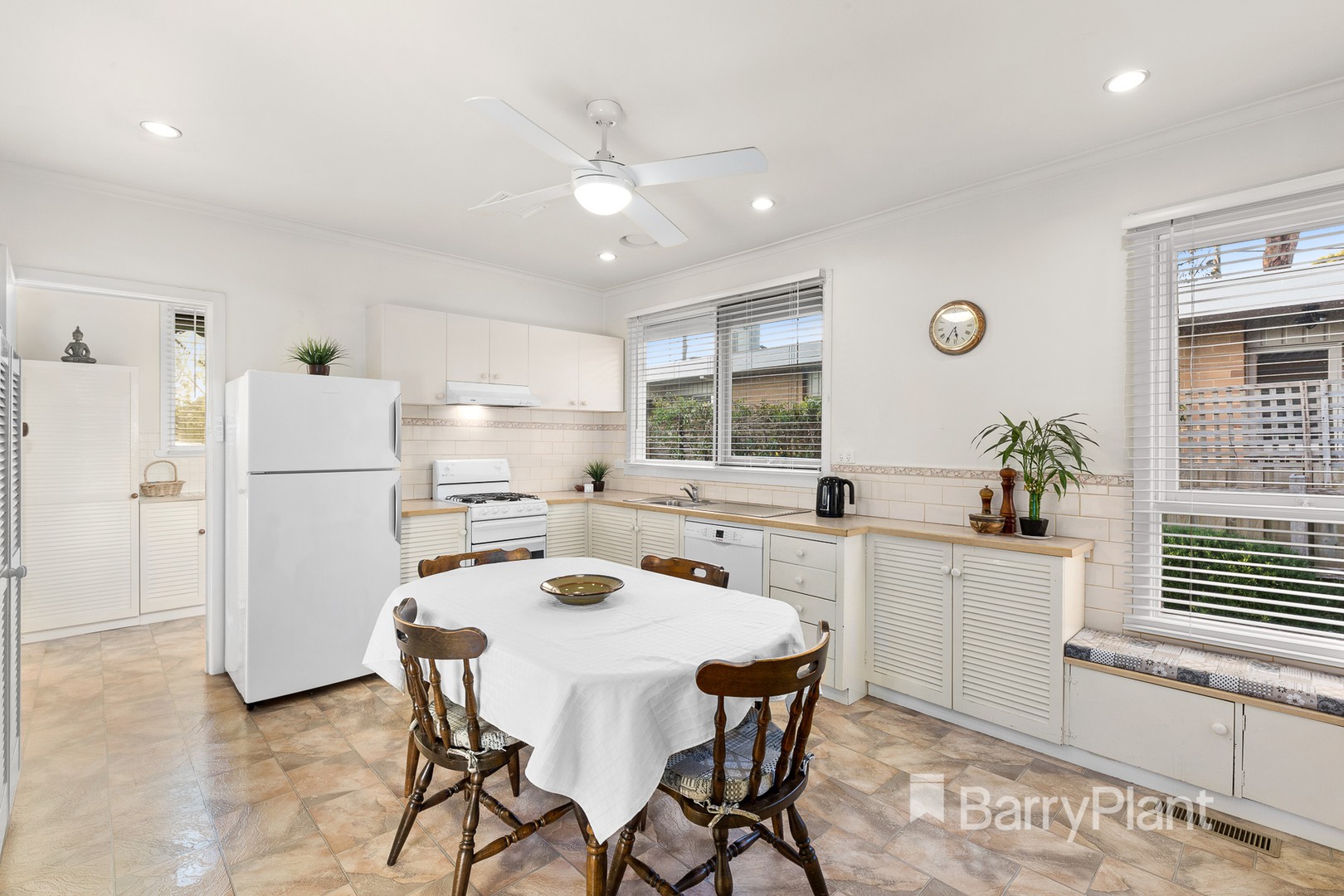 18 Harrow StreetBlackburn South, VIC 3130, Blackburn South - Thumbnail 3