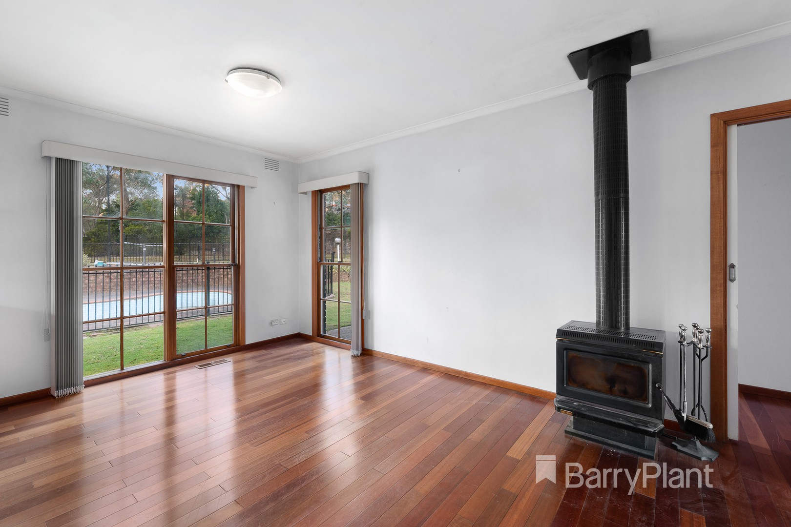 5 Clery Avenue, Donvale, VIC 3111 - Thumbnail 2 - 17/05/2019