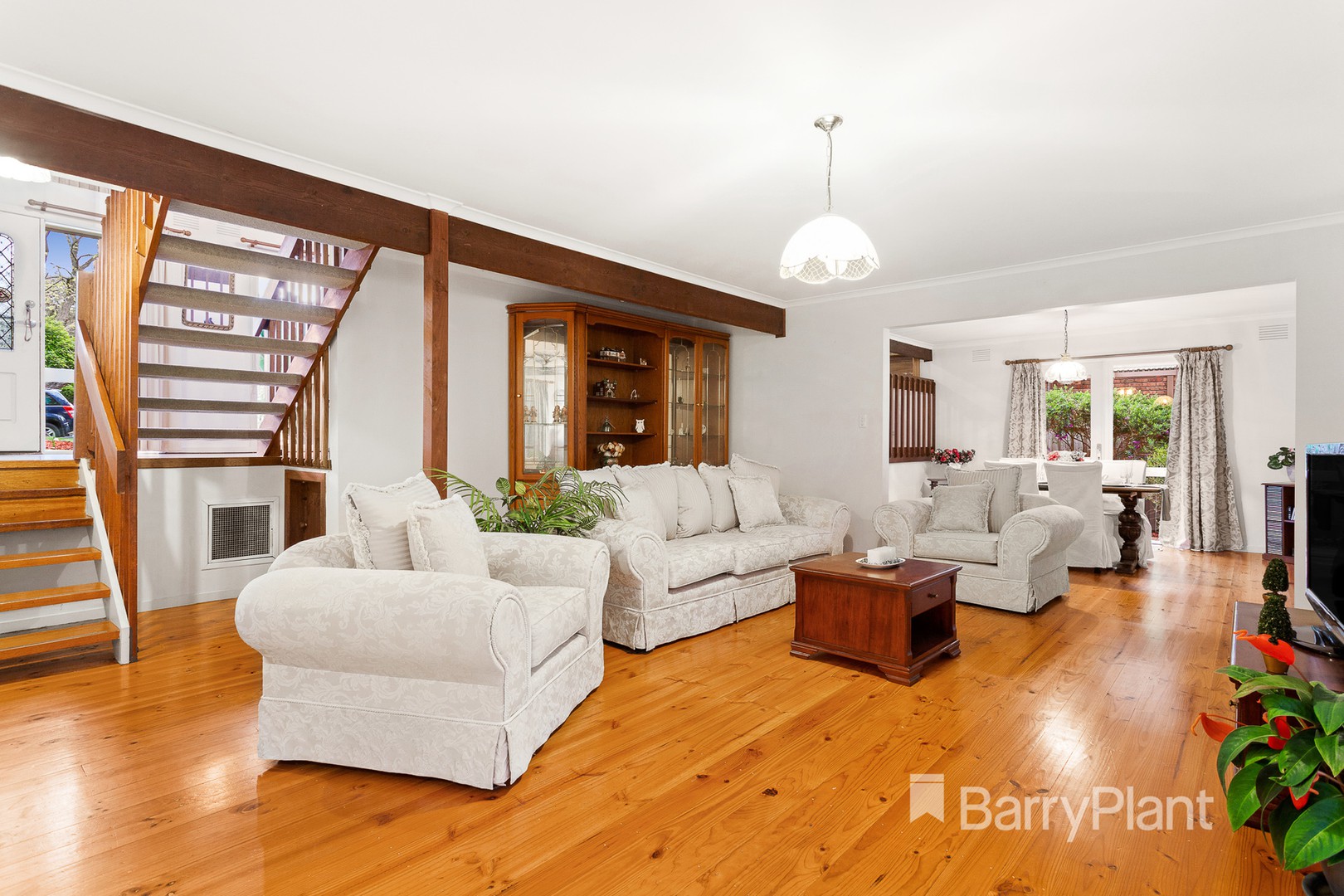6 Harvell CourtDoncaster, VIC 3108, Doncaster - Thumbnail 2