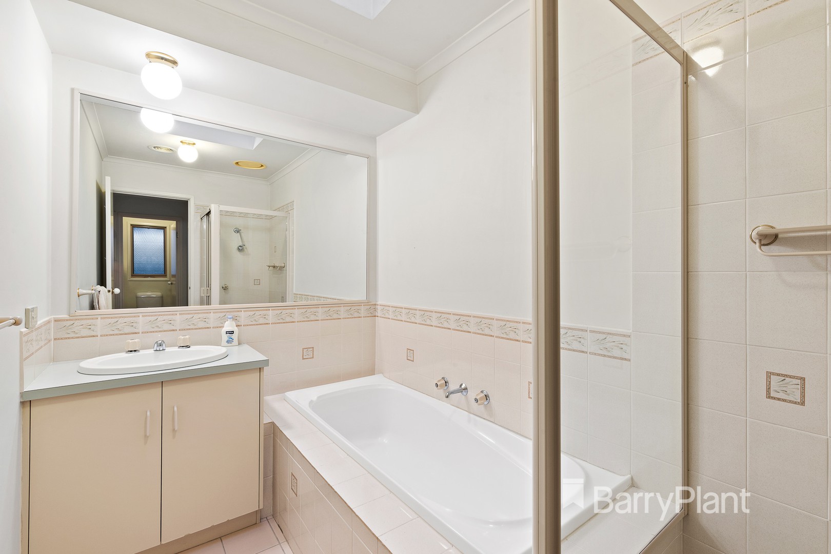 12 Gregory MewsForest Hill, VIC 3131, Forest Hill - Thumbnail 6