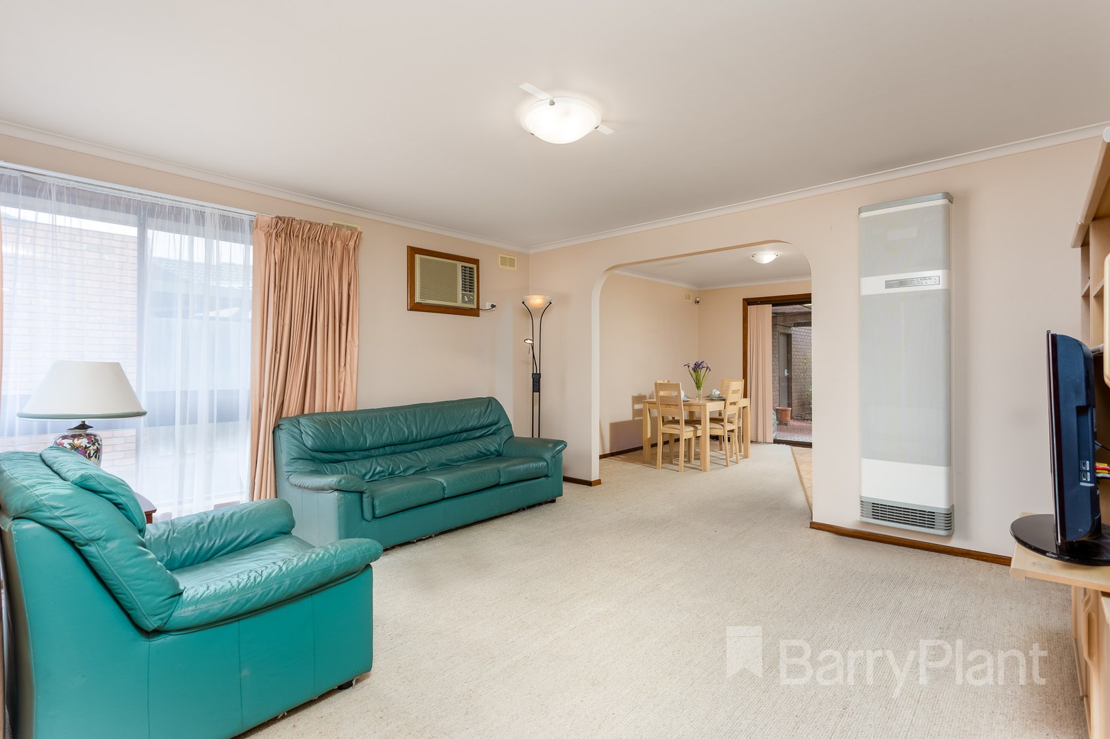 14 Hoddle Way, Altona Meadows, VIC 3028 - Thumbnail 1 - 17/05/2019