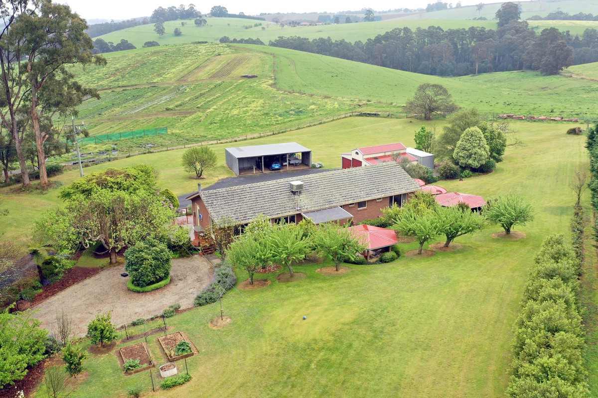 37 Mt Burnett Road, Mount Burnett, VIC 3781 - Thumbnail 2 - 17/05/2019