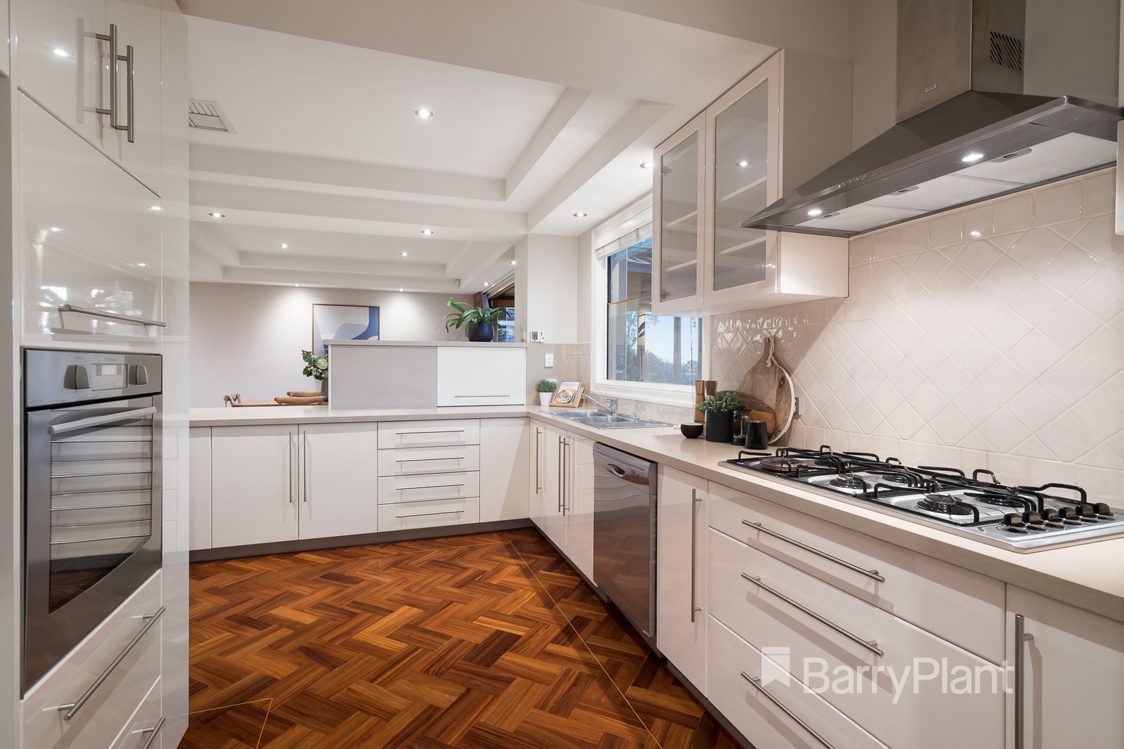 1 Kathleen GroveBulleen, VIC 3105, Bulleen - Thumbnail 4