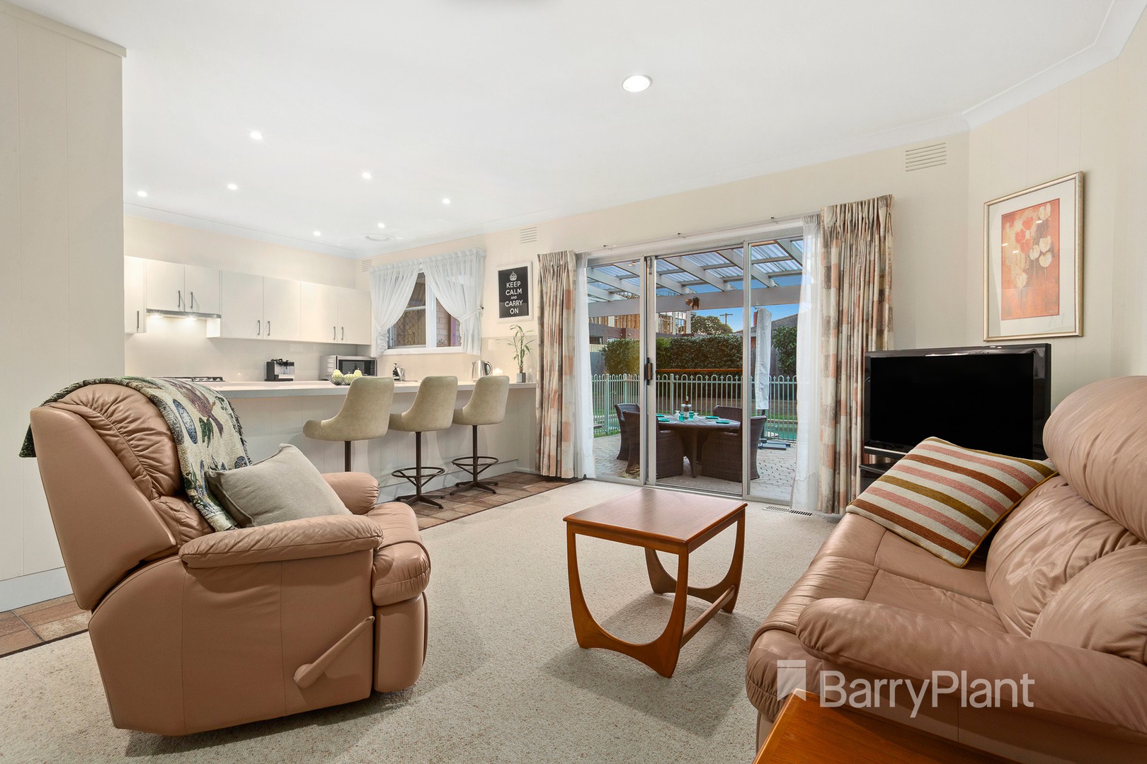 64 Hodgson Street, Templestowe Lower, VIC 3107 - Thumbnail 2 - 17/05/2019