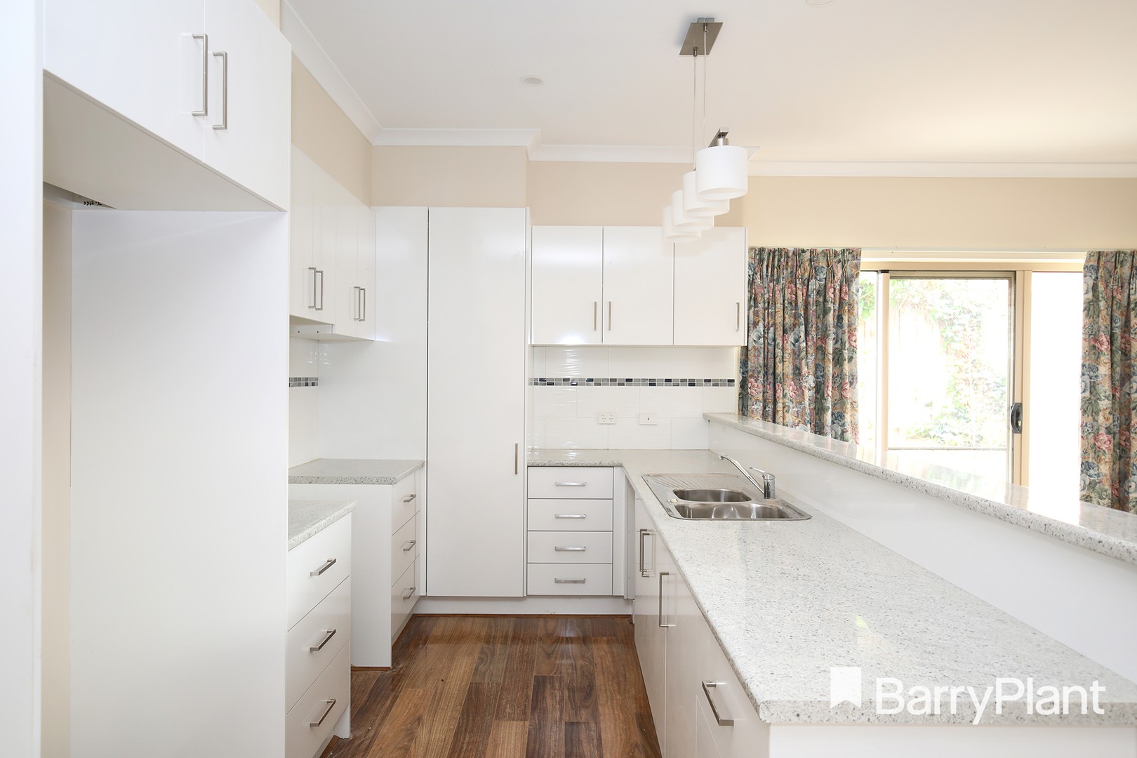4/14 Nicholas Street, Lilydale, VIC 3140 - Thumbnail 2 - 25/05/2019