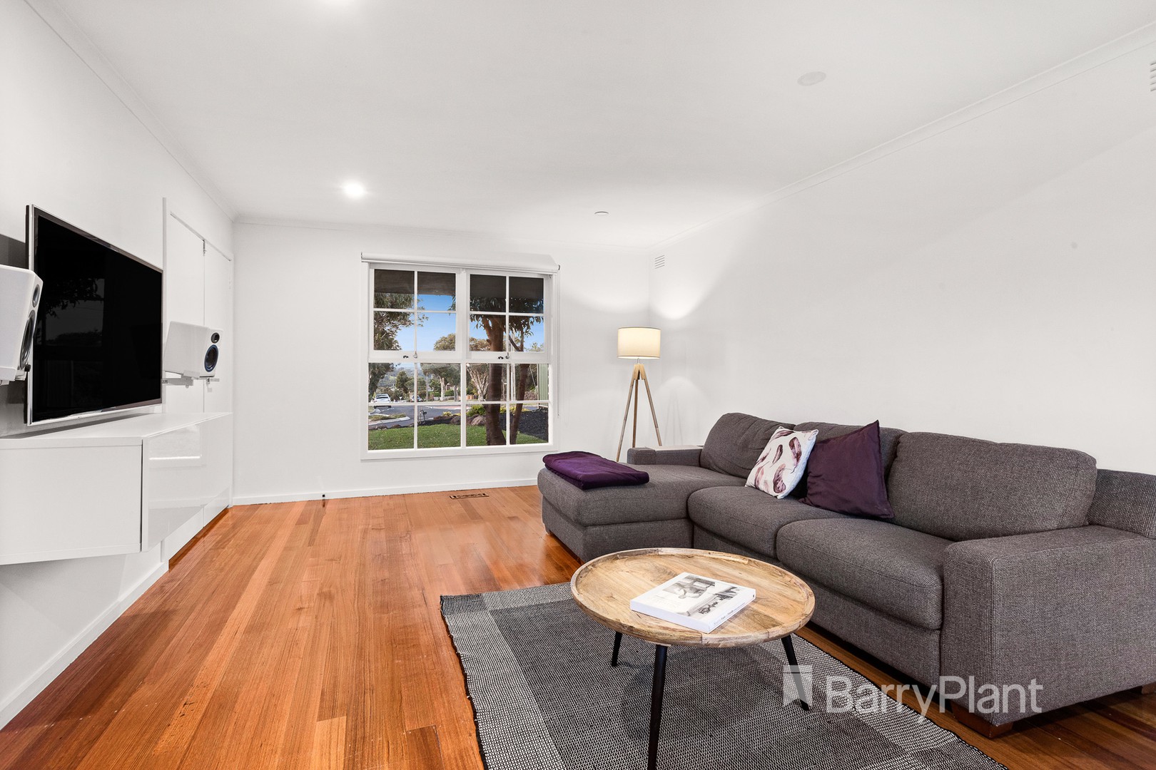70 Latrobe Street Bulleen Vic undefined, Bulleen - Thumbnail 4