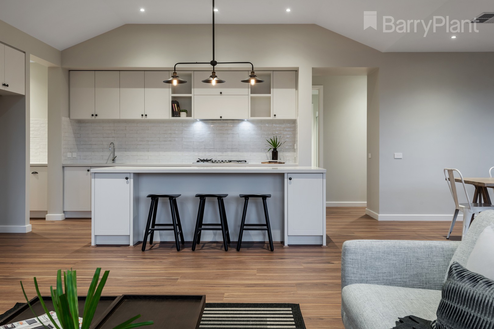 14 Harfield Avenue, Mickleham, VIC 3064 - Thumbnail 1 - 17/05/2019