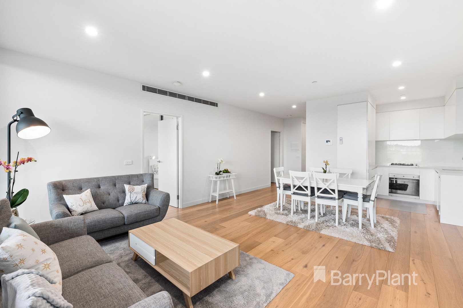 107/7 Red Hill TerraceDoncaster East, VIC 3109, Doncaster East - Thumbnail 2