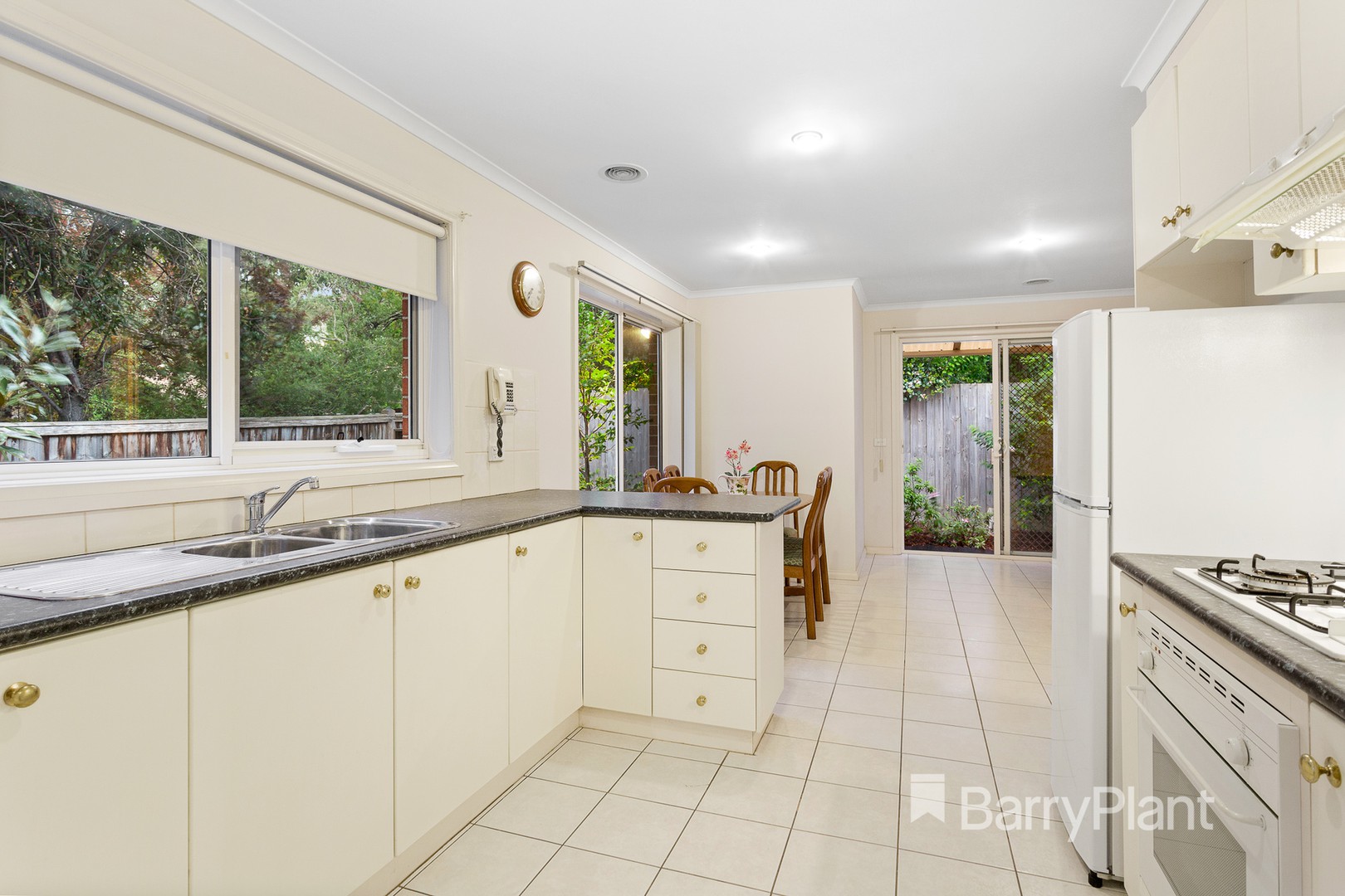 1/77 Rooks RoadMitcham, VIC 3132, Mitcham - Thumbnail 2