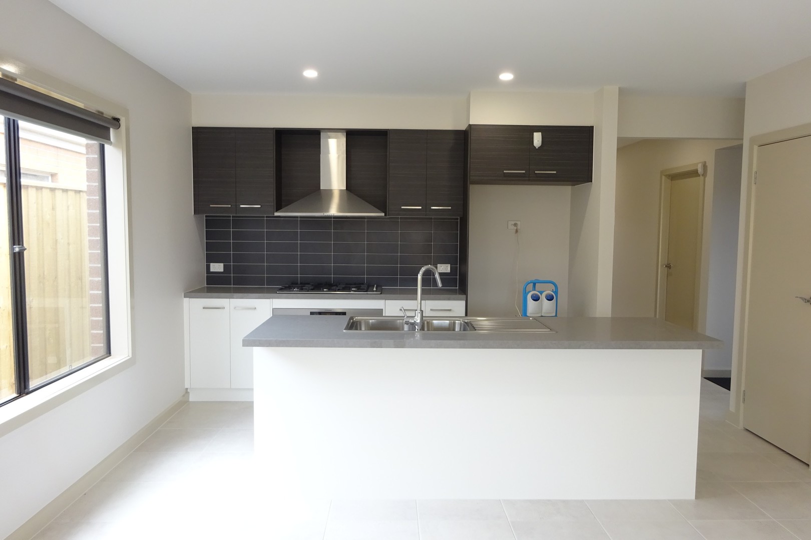 3 Gellibrand Street, Werribee, VIC 3030 - Thumbnail 2 - 25/05/2019