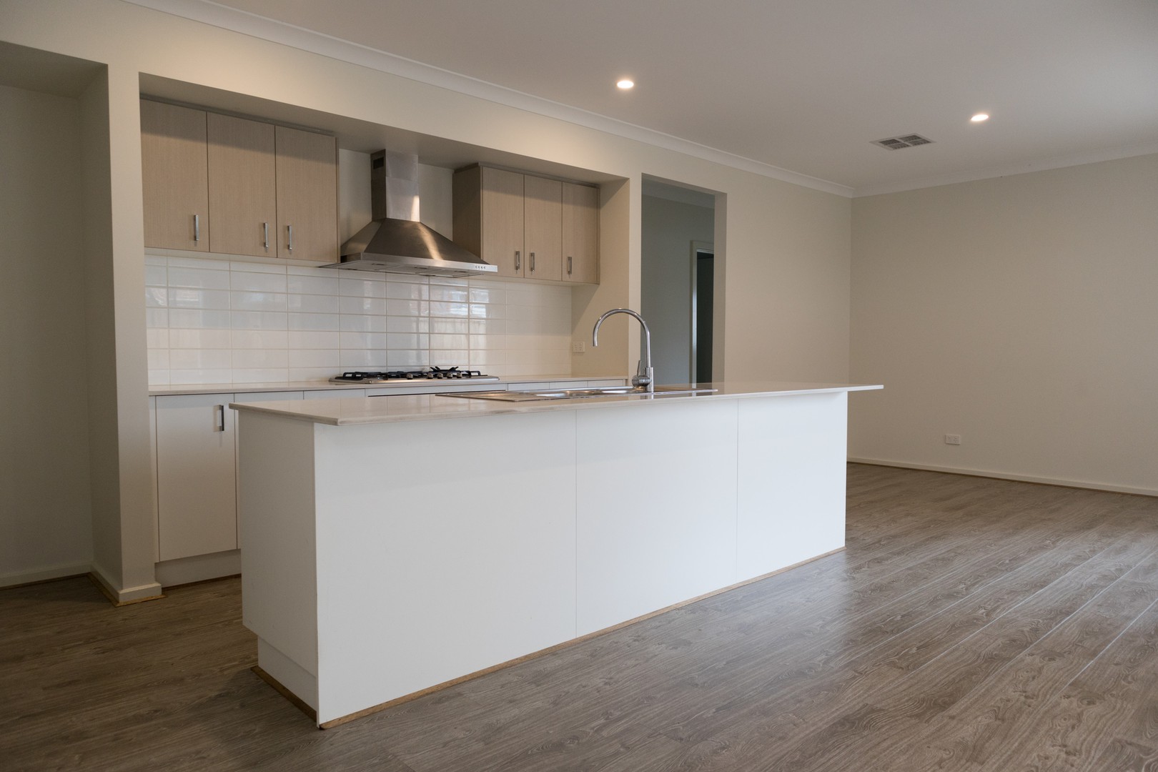 6 Burwood Street, Mickleham, VIC 3064 - Thumbnail 1 - 25/05/2019