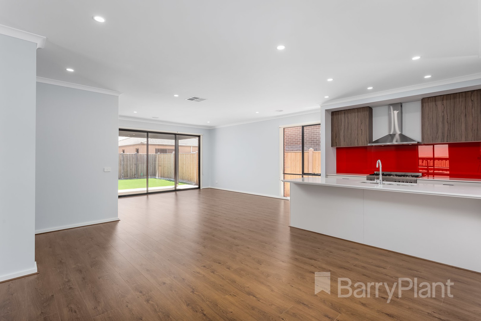 20 Sorrenberg Street, Point Cook, VIC 3030 - Thumbnail 2 - 25/05/2019