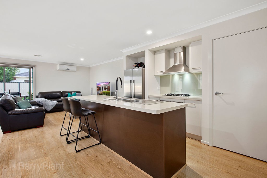 2/77 Hemsley Promenade, Point Cook, VIC 3030 - Thumbnail 1 - 15/11/2018