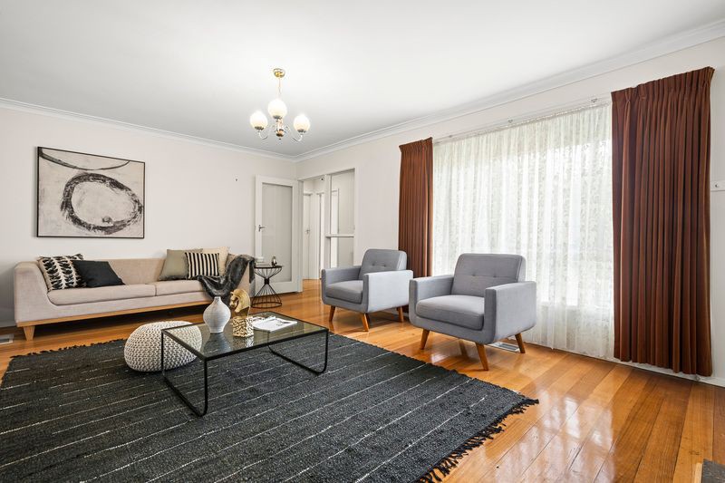 31 Sterling Drive, Keilor East, VIC 3033 - Thumbnail 2 - 17/05/2019