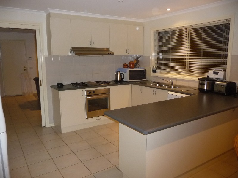 15 Halsbury Court, St Helena, VIC 3088 - Thumbnail 2 - 25/05/2019