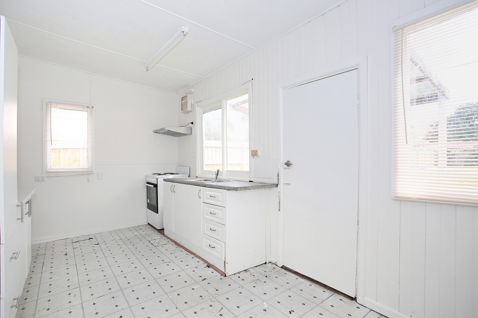 11B Fairway Street, Frankston, VIC 3199 - Thumbnail 1 - 17/11/2018