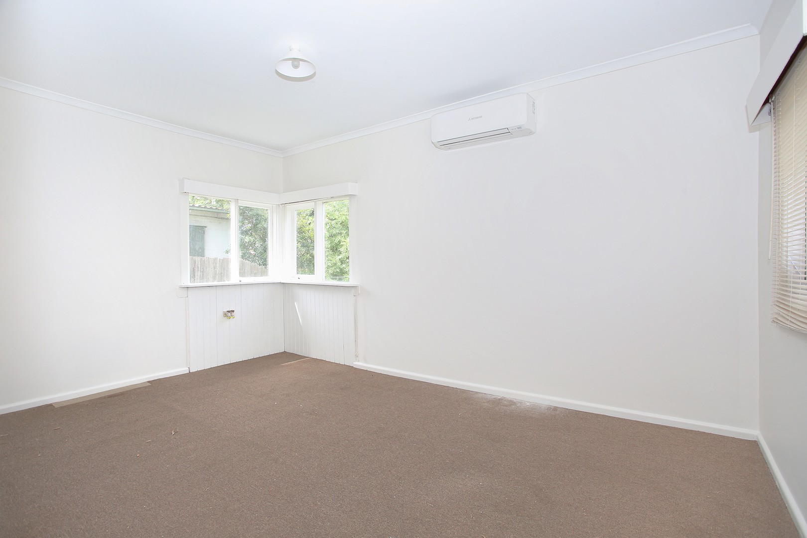 11B Fairway Street, Frankston, VIC 3199 - Thumbnail 2 - 17/11/2018