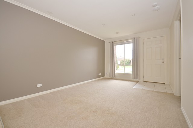 8 Cluden Gardens, Sebastopol, VIC 3356 - Thumbnail 1 - 25/05/2019