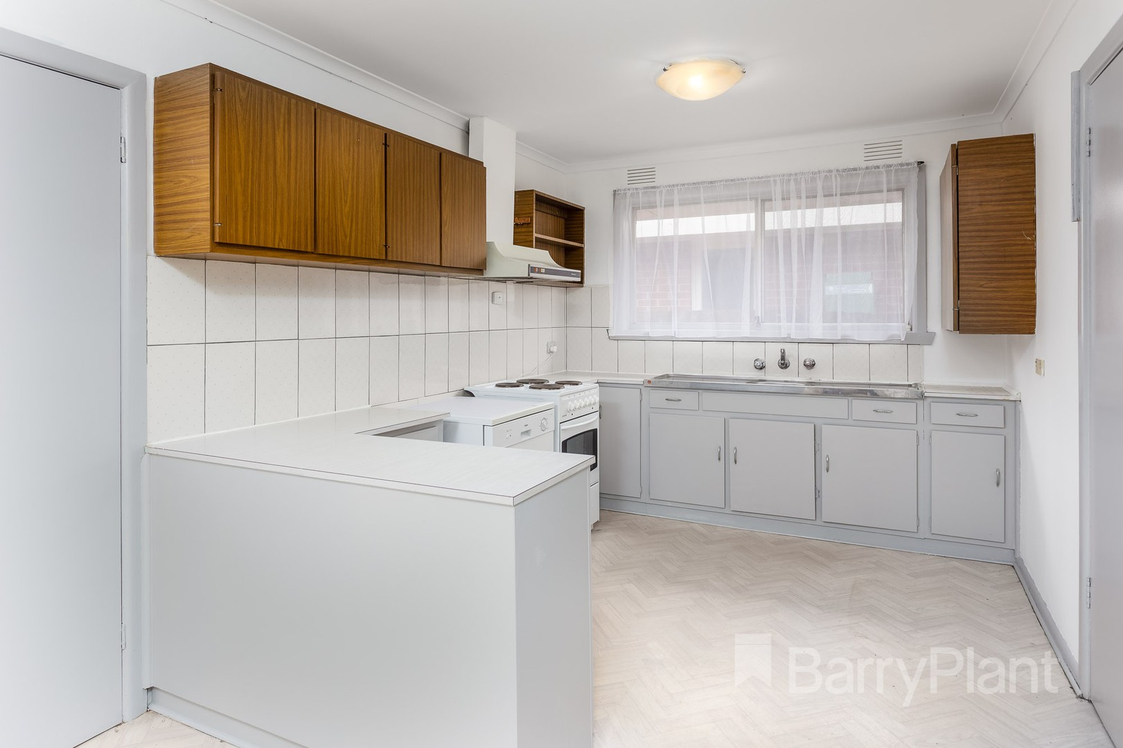 69 Cameron Avenue, Altona Meadows, VIC 3028 - Thumbnail 2 - 19/11/2018