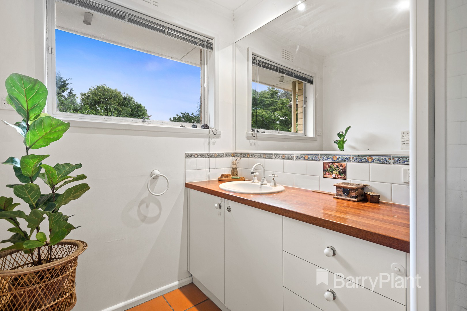 16 Monaco StreetDoncaster, VIC 3108, Doncaster - Thumbnail 6