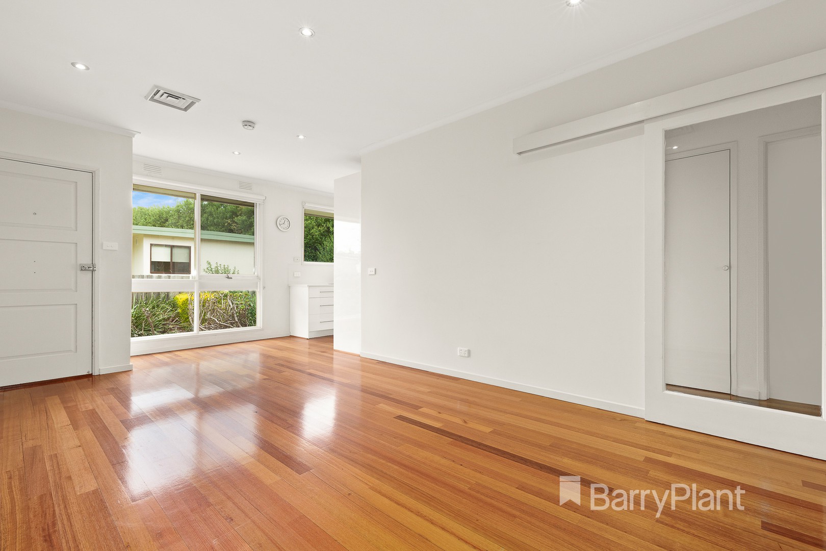 2/1 Paul Street, Doncaster, VIC 3108, Doncaster - Thumbnail 2