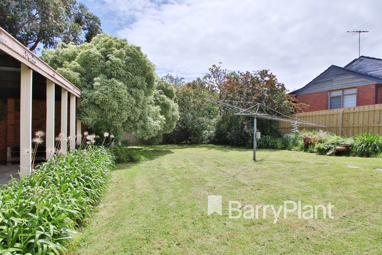 33 Cavalier Street, Doncaster East, VIC 3109 - Thumbnail 2 - 25/05/2019