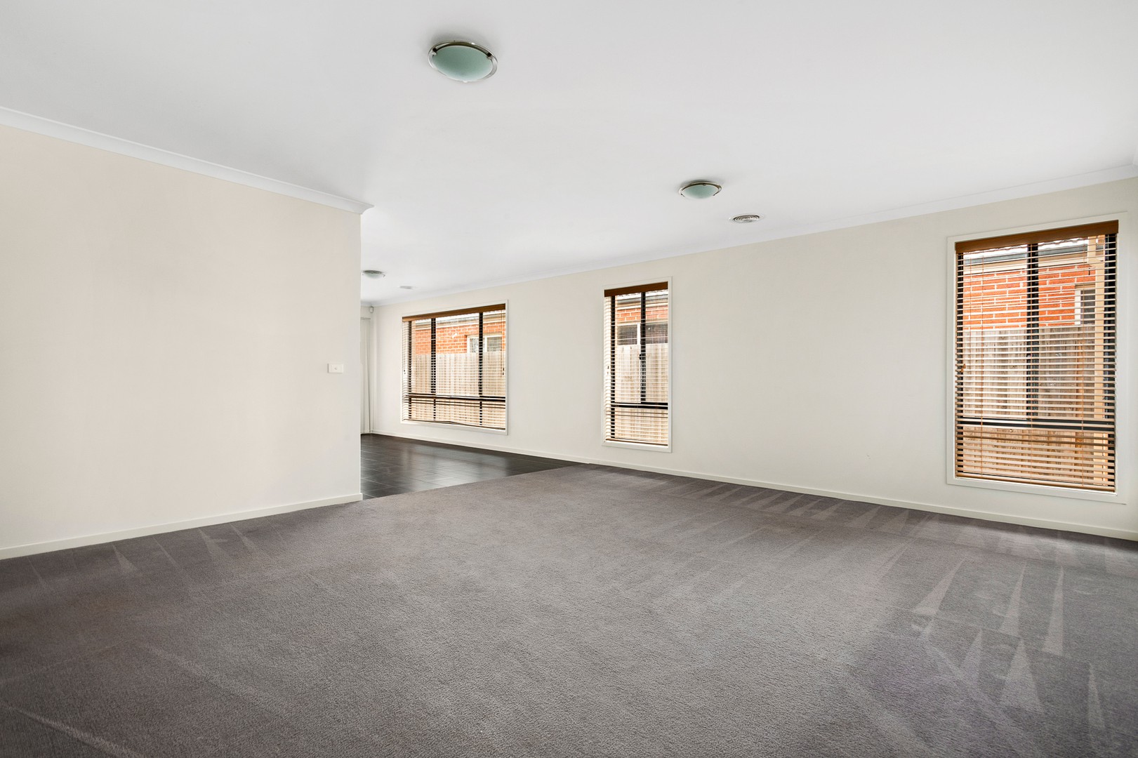 38 Fitzwilliam Drive, Doreen, VIC 3754 - Thumbnail 2 - 16/05/2019