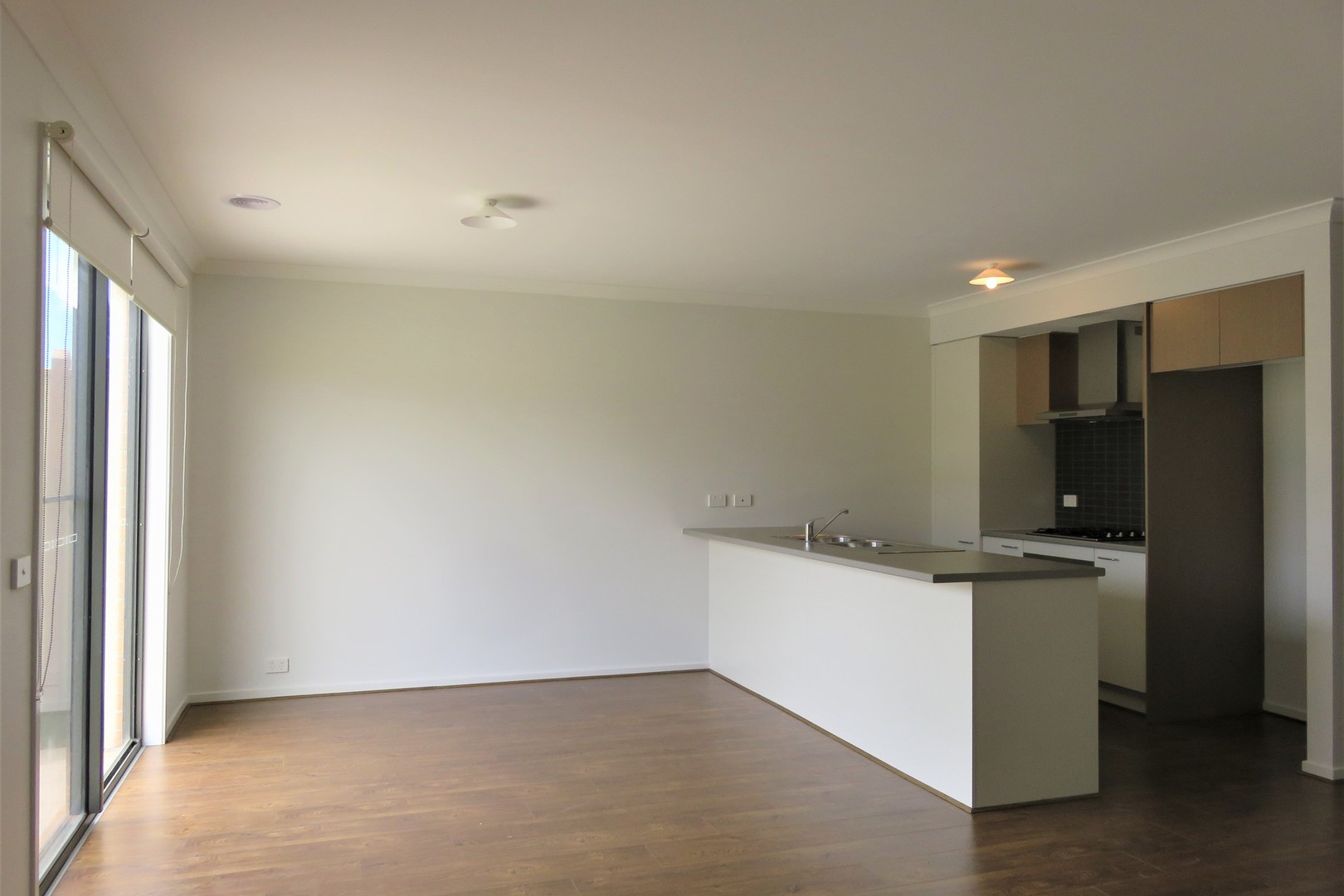 11A Thoroughbred Drive, Clyde North, VIC 3978 - Thumbnail 2 - 25/05/2019