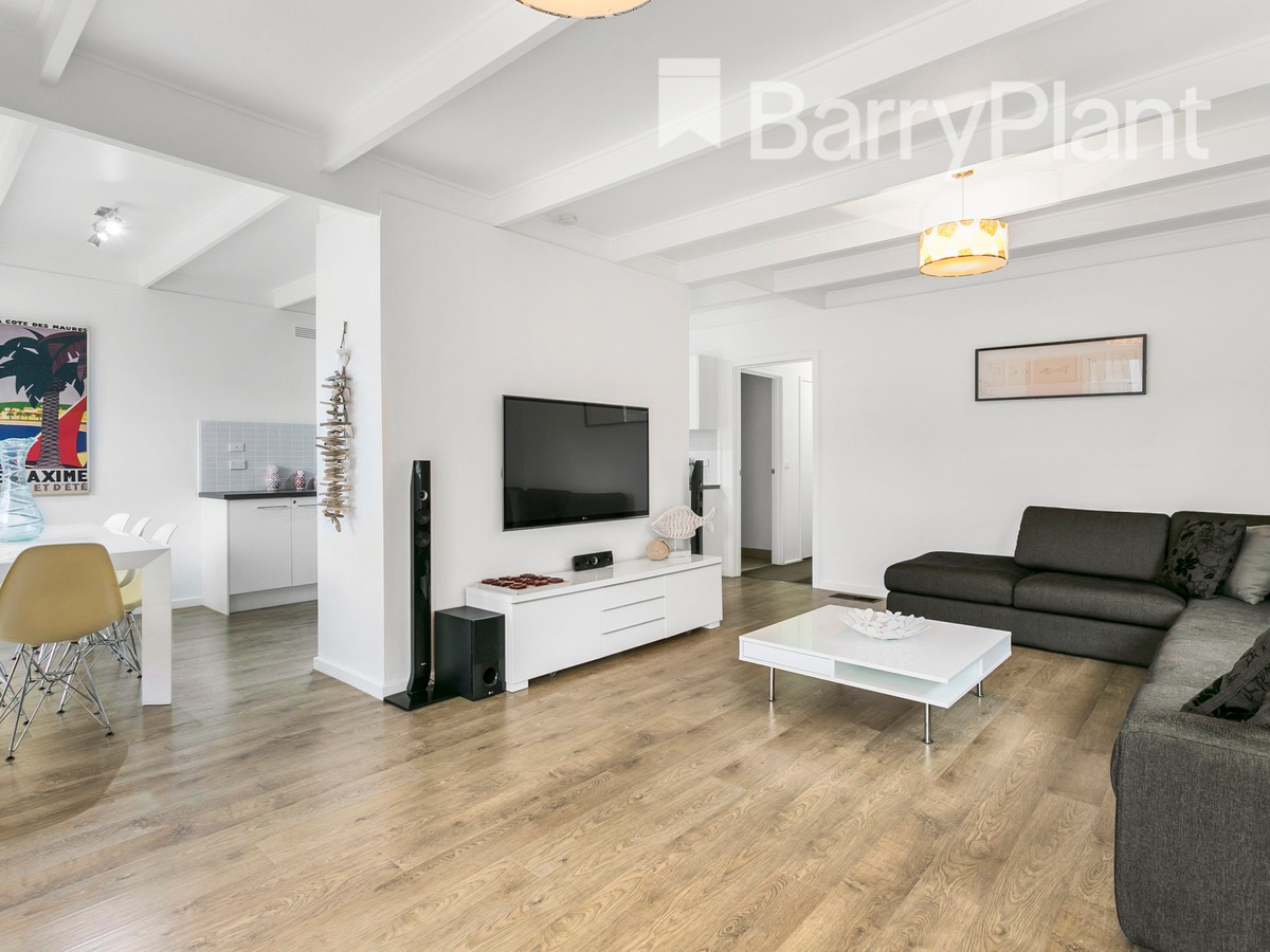 82 Second Avenue, Rosebud, VIC 3939 - Thumbnail 2 - 13/12/2018