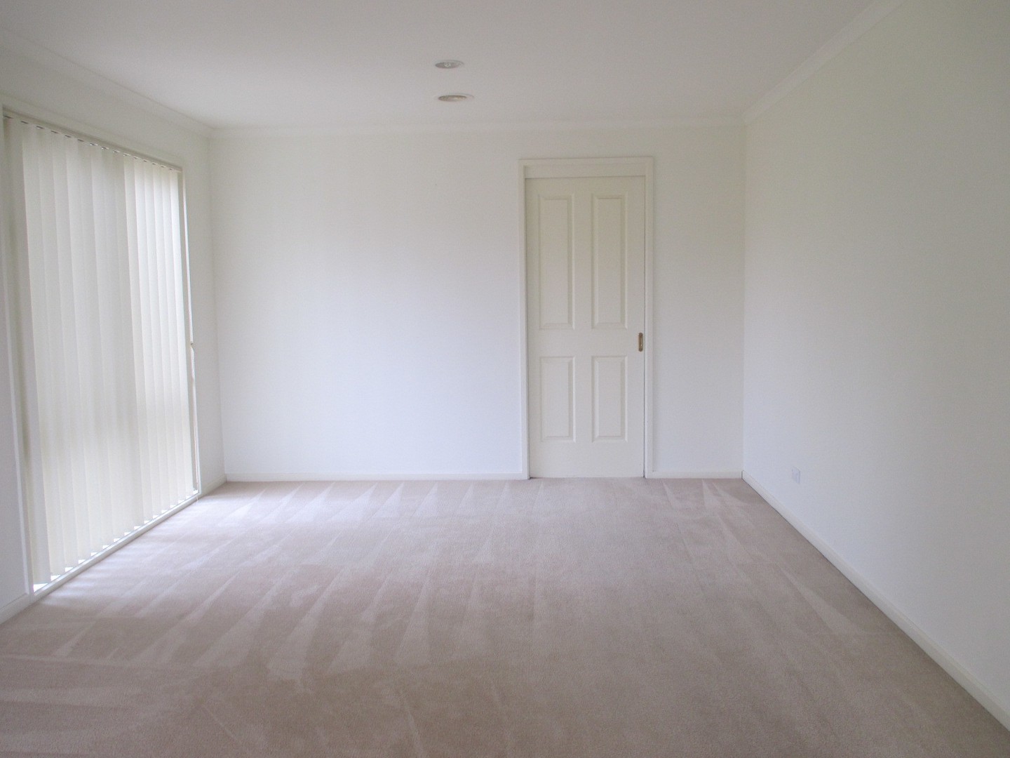 57 Bernborough Avenue, Cranbourne West, VIC 3977 - Thumbnail 1 - 25/05/2019