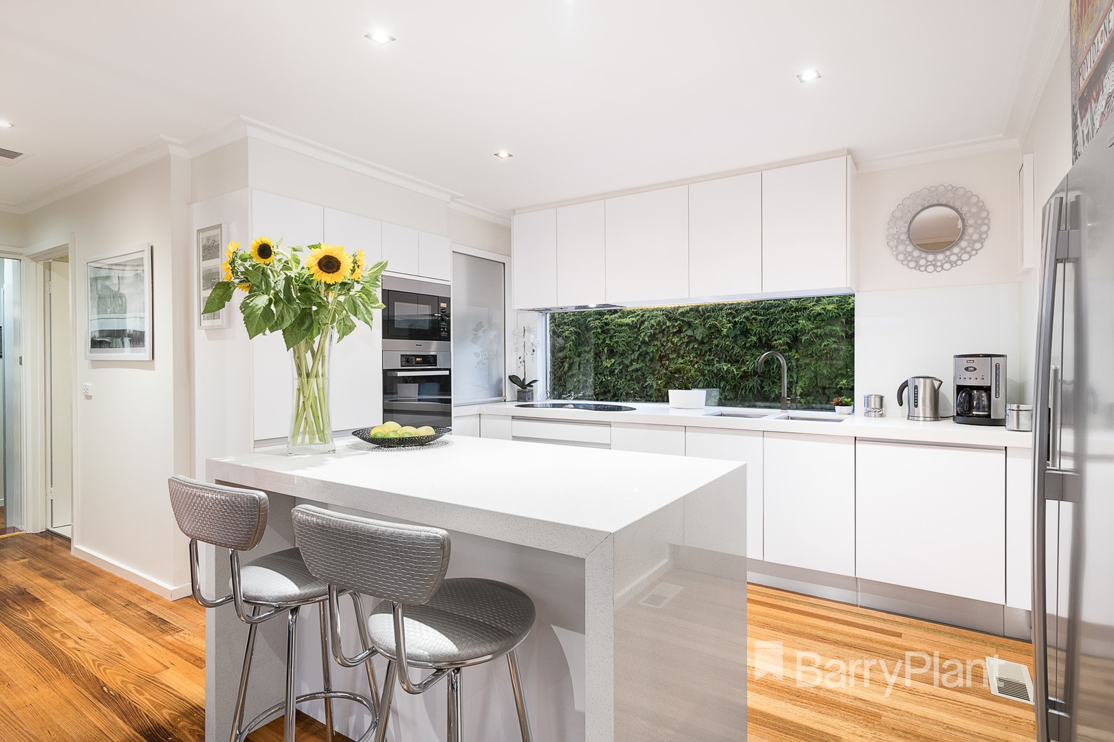 8 Sandra Street, Bulleen, VIC 3105, Bulleen - Thumbnail 2