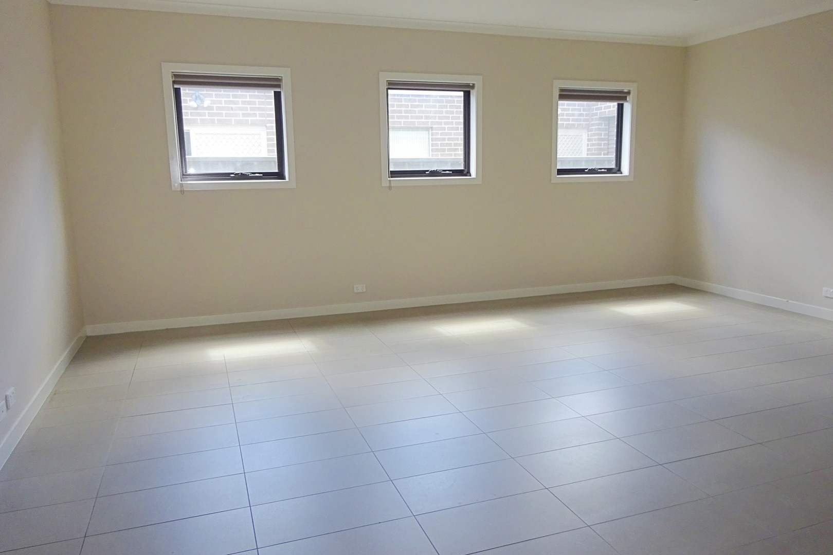 12 Centennial Park Drive, Craigieburn, VIC 3064 - Thumbnail 2 - 25/05/2019