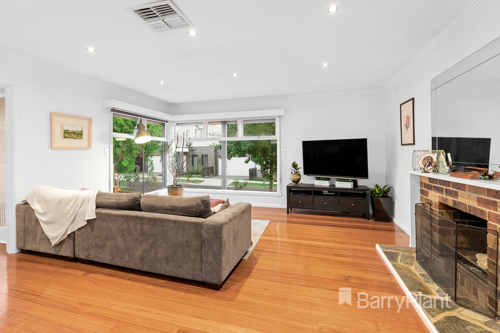 74 Tunstall Road, Donvale, VIC 3111, Donvale - Thumbnail 3