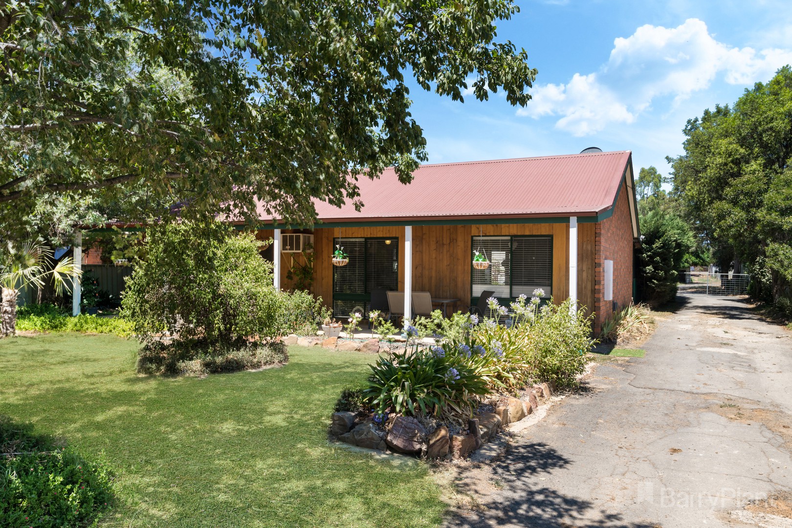 56 Heinz Street, East Bendigo, VIC 3550 - Thumbnail 2 - 25/01/2019