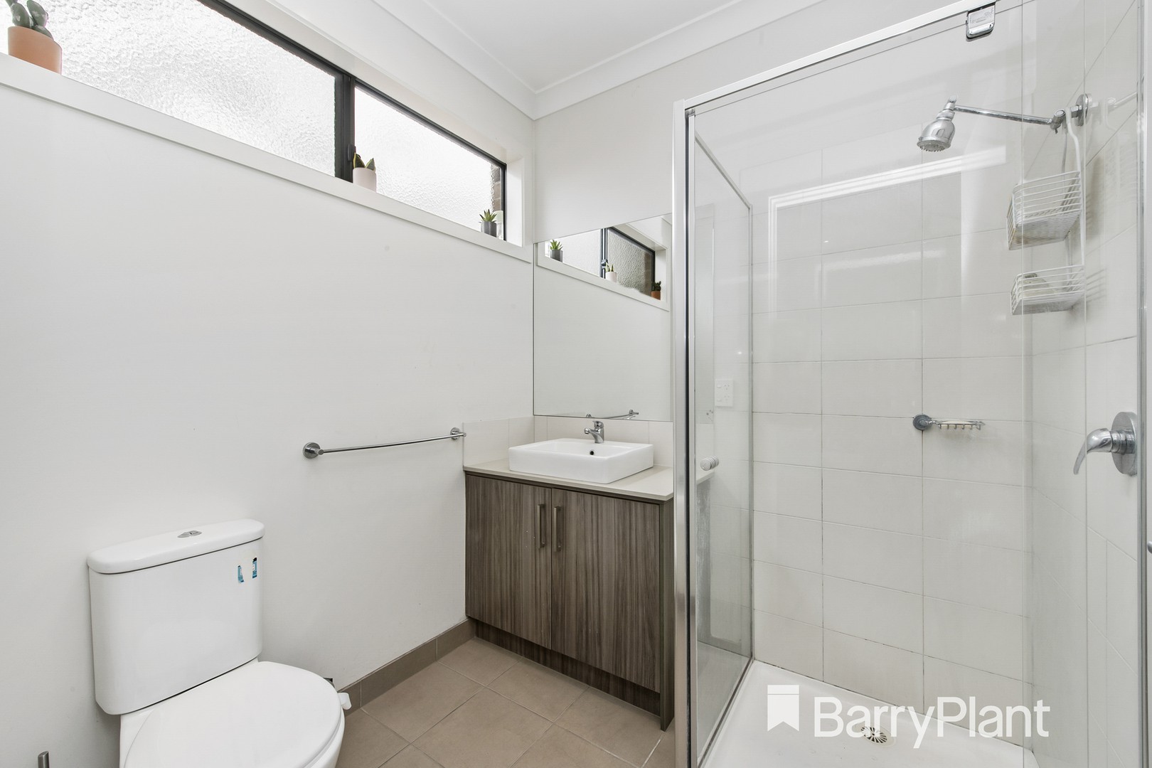 37 Bronson Circuit, Hoppers Crossing, VIC 3029 - Thumbnail 2 - 31/01/2019