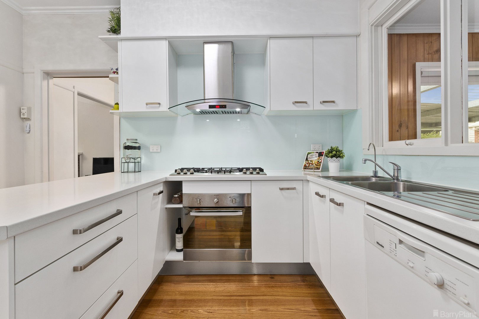 21 Highton Street, Ringwood East, VIC 3135 - Thumbnail 2 - 01/02/2019